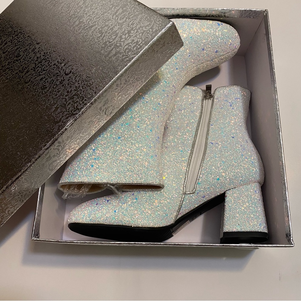 Women’s Chunky Heel Ankle Bootie Sparkly Boots Size 6